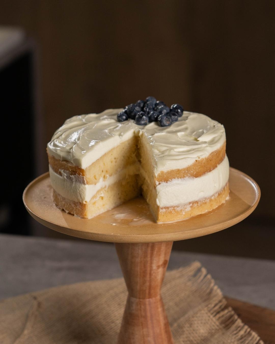 Bizcocho Tres Leches y Crema Chantilly