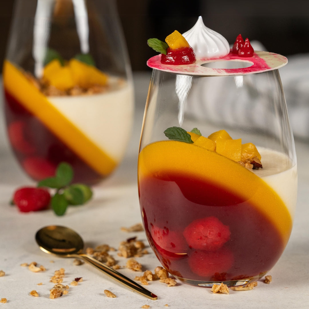 Delicias en Vaso: Elegancia y Sabor en Cada Capa